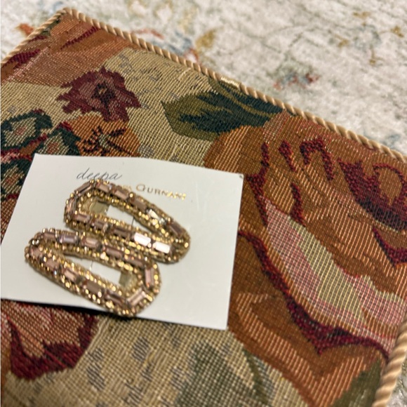 Gillian Jewelled Hair Clip Set In Neutral - Picture 1 of 6